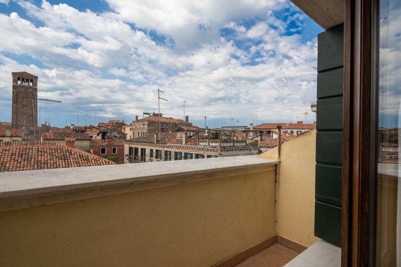 Bright Apartment On Venetian Roofs R&R Eksteriør billede