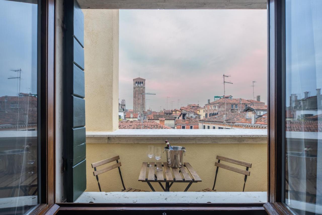 Bright Apartment On Venetian Roofs R&R Eksteriør billede